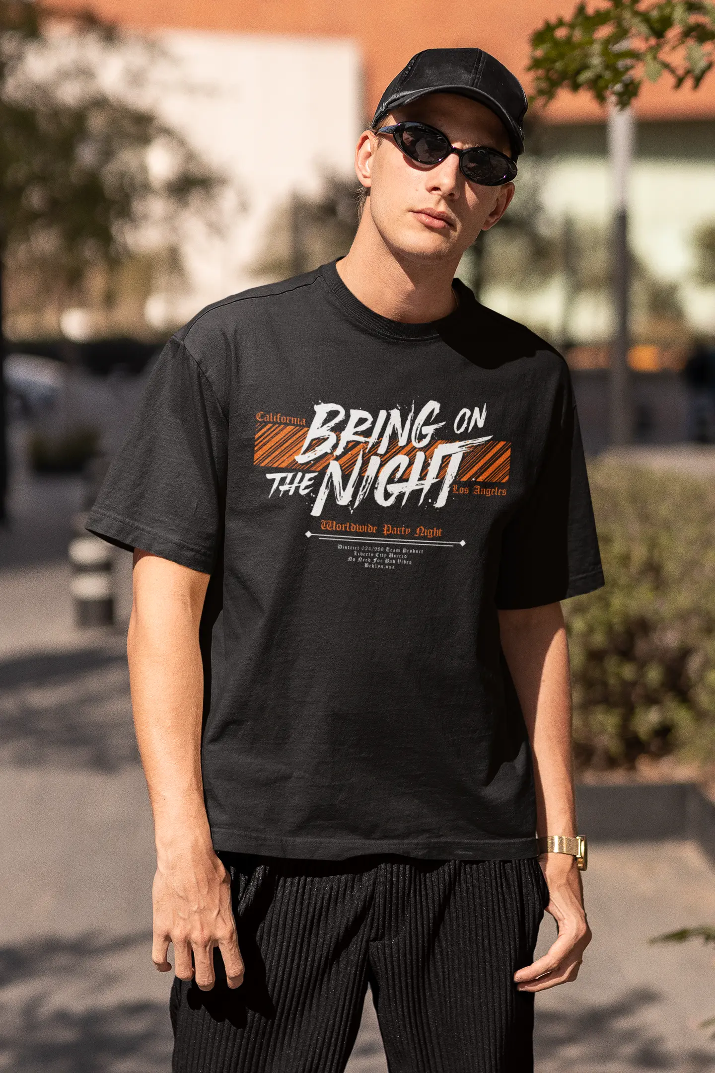 Camiseta Oversize Bring on the Night - Imagen 2